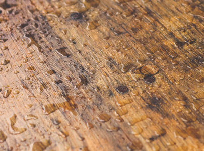 Come proteggere il legno dalla pioggia